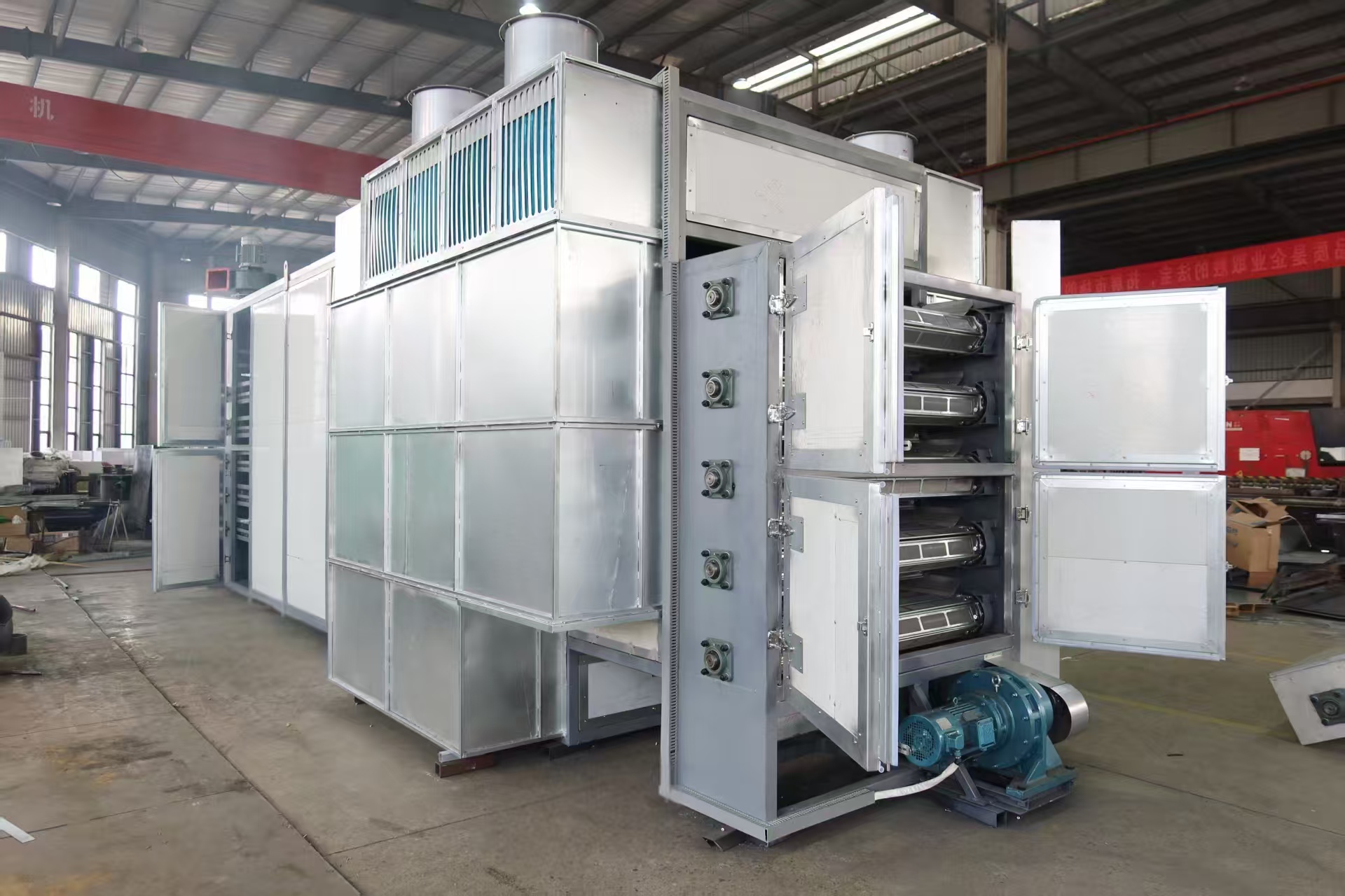 Flipped conveyor dryer